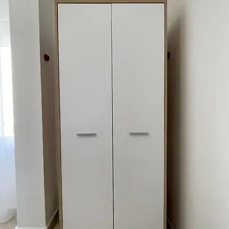 Klevi Apartment *